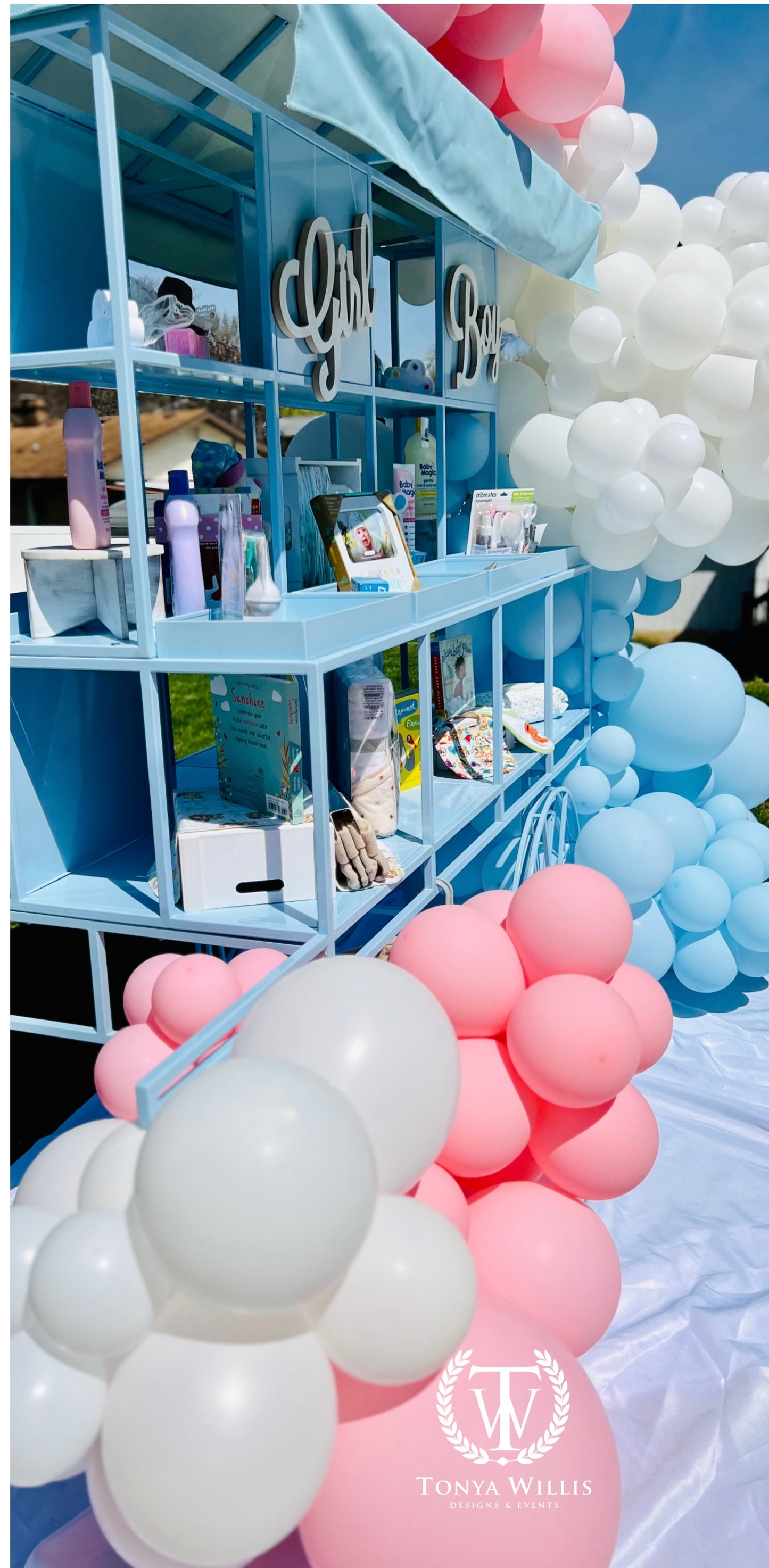 Diaper Cakes & Gender Reveal